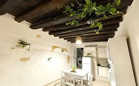 Kalma - At The Picturesque Via Stretta